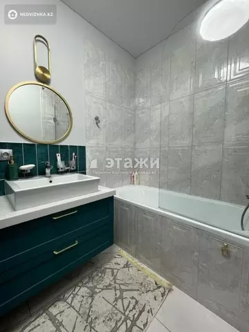 4-комнатная квартира, этаж 7 из 9, 172 м²