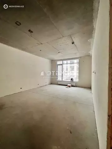 3-комнатная квартира, этаж 2 из 12, 85 м²