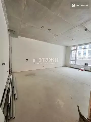 3-комнатная квартира, этаж 2 из 12, 85 м²