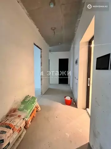 3-комнатная квартира, этаж 2 из 12, 85 м²