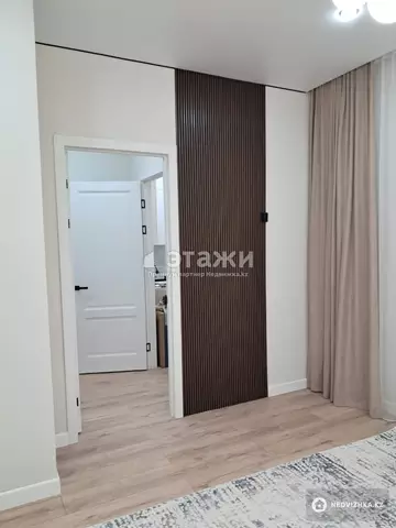 1-комнатная квартира, этаж 3 из 12, 38 м², на длительный срок
