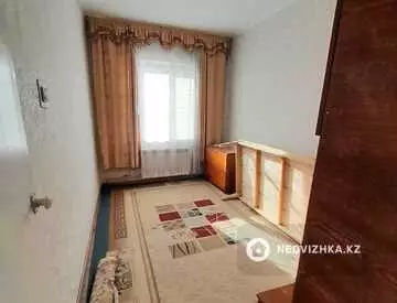 4-комнатная квартира, этаж 2 из 5, 76 м²