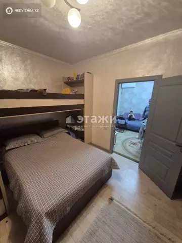 2-комнатная квартира, этаж 1 из 2, 56 м²