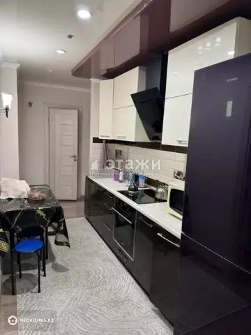 3-комнатная квартира, этаж 10 из 12, 60 м²