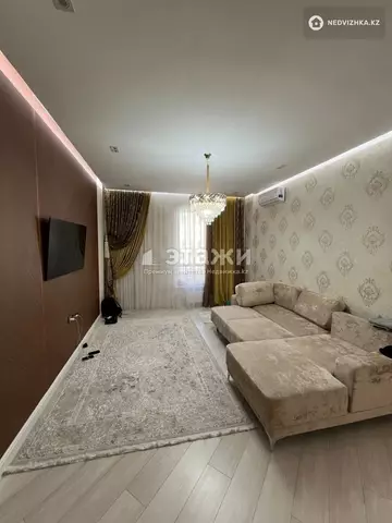 2-комнатная квартира, этаж 16 из 21, 74 м², на длительный срок