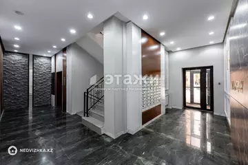 3-комнатная квартира, этаж 7 из 10, 84 м²