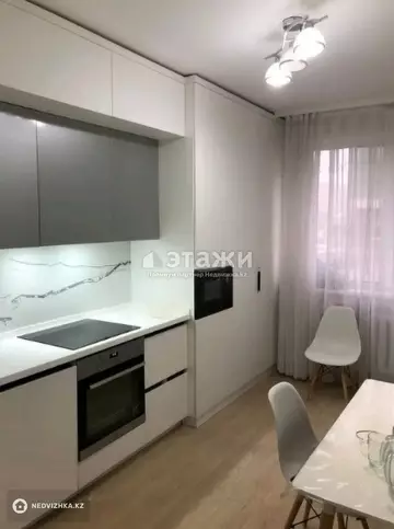 3-комнатная квартира, этаж 1 из 9, 80 м²