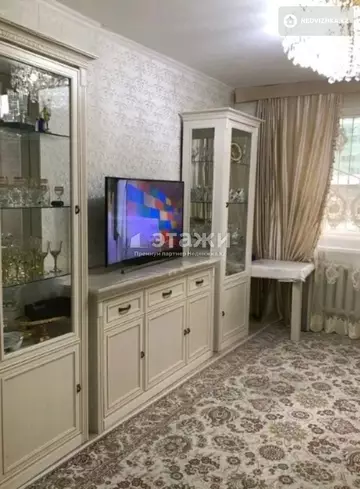 3-комнатная квартира, этаж 1 из 9, 80 м²