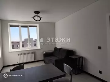 2-комнатная квартира, этаж 10 из 12, 40 м², на длительный срок