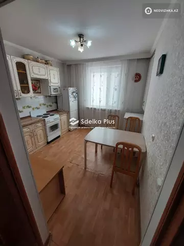 70 м², 2-комнатная квартира, этаж 10 из 12, 70 м², изображение - 1