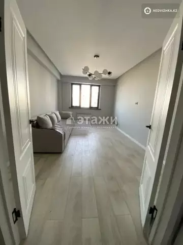 2-комнатная квартира, этаж 10 из 13, 72 м²