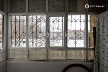 3-комнатная квартира, этаж 1 из 9, 65 м²