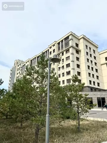 3-комнатная квартира, этаж 3 из 8, 85 м²