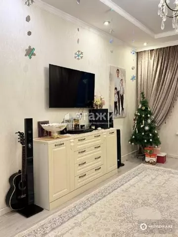 2-комнатная квартира, этаж 6 из 10, 64 м²