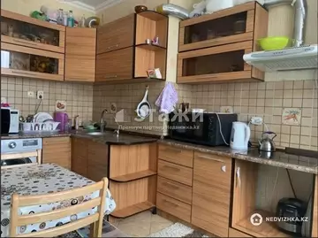 3-комнатная квартира, этаж 9 из 14, 95 м²