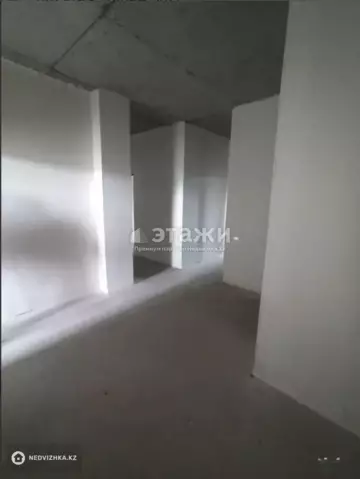 4-комнатная квартира, этаж 8 из 8, 141 м²