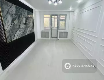 2-комнатная квартира, этаж 3 из 5, 44 м²