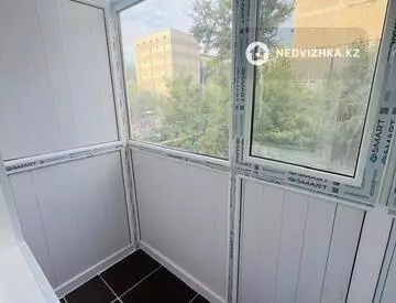 2-комнатная квартира, этаж 3 из 5, 44 м²