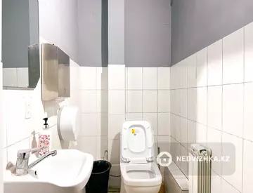 300 м², Готовый бизнес, в торговом центре, этаж 1 из 2, 300 м², изображение - 43