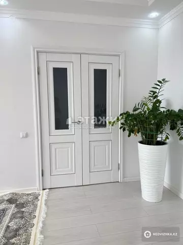3-комнатная квартира, этаж 7 из 13, 94 м²