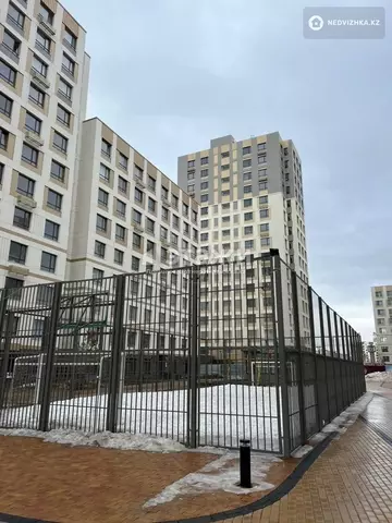 5-комнатная квартира, этаж 9 из 9, 162 м²