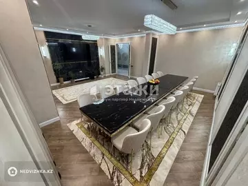 5-комнатная квартира, этаж 9 из 9, 162 м²