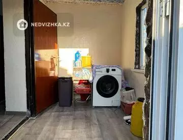 5-комнатный дом, 10 соток, 1 150 м²