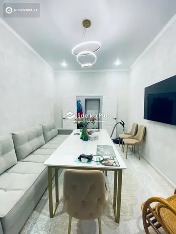 2-комнатная квартира, этаж 1 из 12, 55 м²