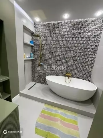 2-комнатная квартира, этаж 6 из 13, 60 м²