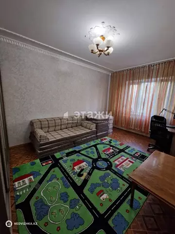 2-комнатная квартира, этаж 3 из 5, 53 м²