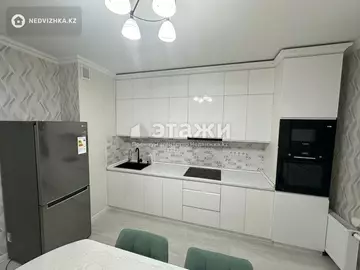 80 м², 2-комнатная квартира, этаж 4 из 10, 80 м², на длительный срок, изображение - 0