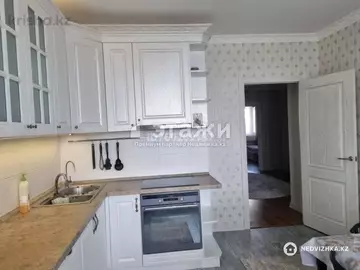 3-комнатная квартира, этаж 4 из 8, 95 м²