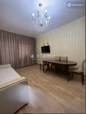 2-комнатная квартира, этаж 4 из 5, 76 м²