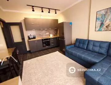 2-комнатная квартира, этаж 5 из 18, 52 м², на длительный срок