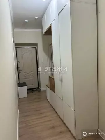 2-комнатная квартира, этаж 4 из 10, 57 м²