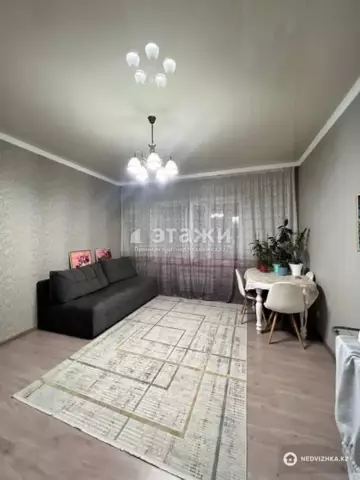 2-комнатная квартира, этаж 2 из 12, 49 м²