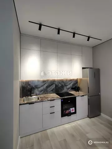 2-комнатная квартира, этаж 9 из 12, 40 м²