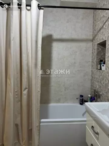 1-комнатная квартира, этаж 7 из 17, 64 м²