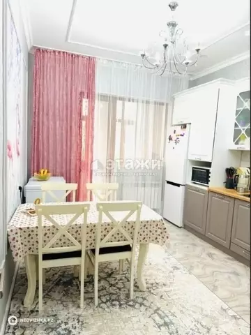 2-комнатная квартира, этаж 3 из 9, 75 м²