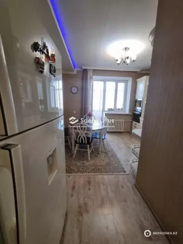 82 м², 2-комнатная квартира, этаж 9 из 9, 82 м², изображение - 1