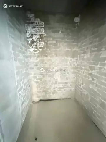 1-комнатная квартира, этаж 9 из 9, 42 м²