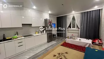 4-комнатная квартира, этаж 8 из 9, 90 м²