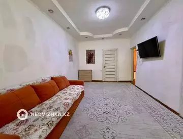 3-комнатная квартира, этаж 2 из 3, 60 м²