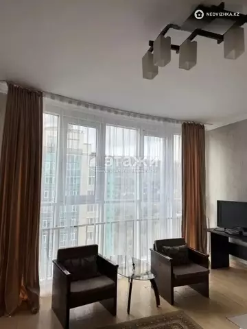 3-комнатная квартира, этаж 19 из 20, 90 м²