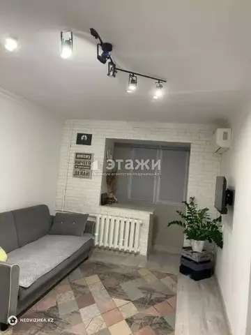 1-комнатная квартира, этаж 3 из 4, 34 м²