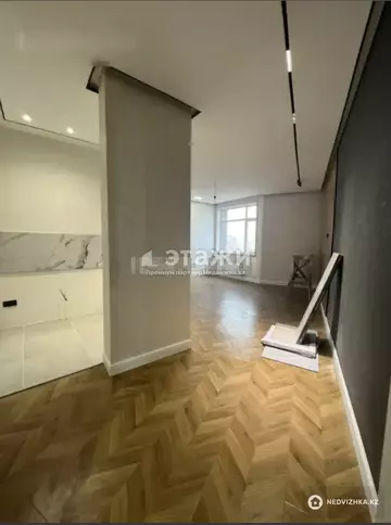 4-комнатная квартира, этаж 9 из 10, 113 м²