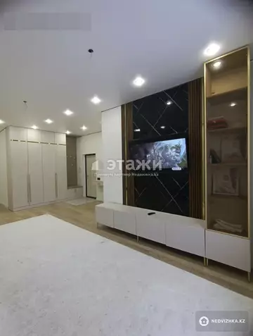 3-комнатная квартира, этаж 9 из 12, 84 м²