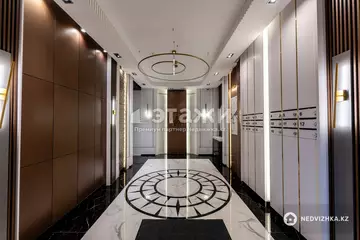 4-комнатная квартира, этаж 6 из 9, 129 м²