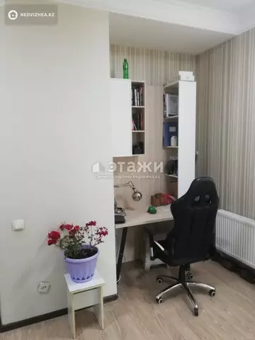 1-комнатная квартира, этаж 8 из 16, 49 м²