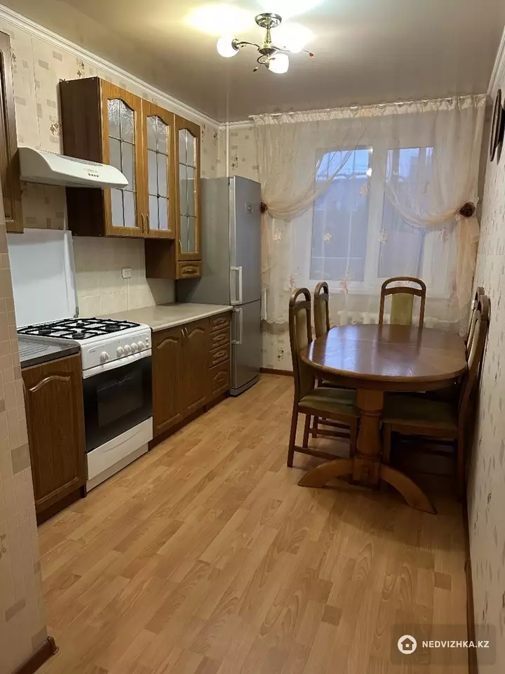 70 м², 3-комнатная квартира, этаж 3 из 10, 70 м², изображение - 1